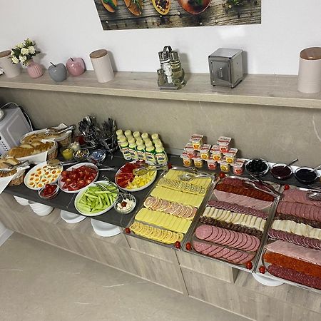 Pensiunea Royal Panzio Praid Εξωτερικό φωτογραφία